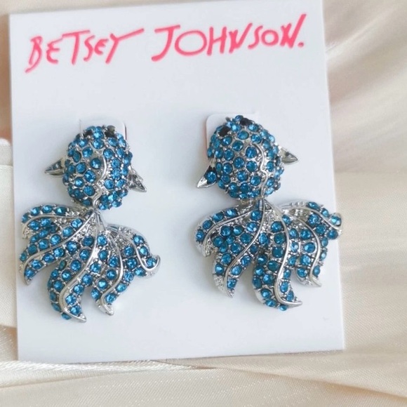 NWT Betsey Johnson Blue Crystal Fish Earrings - Picture 4 of 4